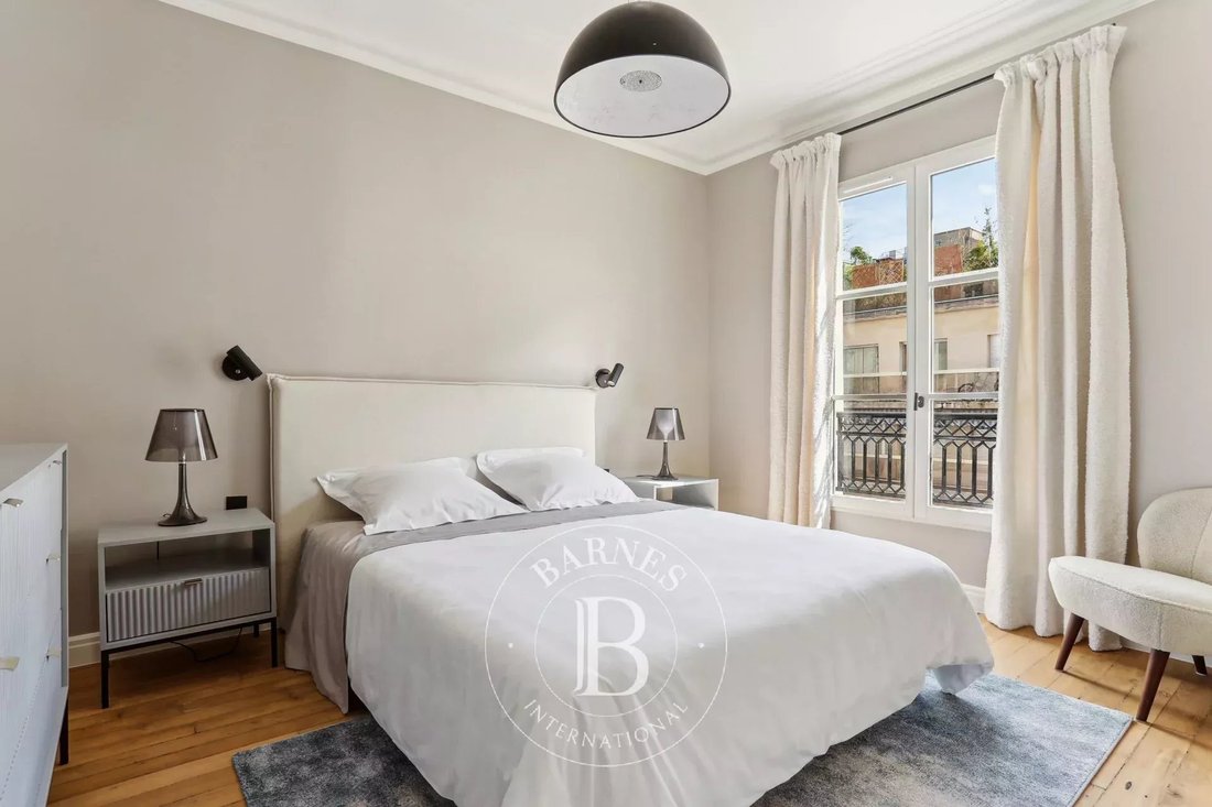 Apartment in Saint Philippe du Roule, Paris 8e Arrondissement, Paris 3 - 18993363