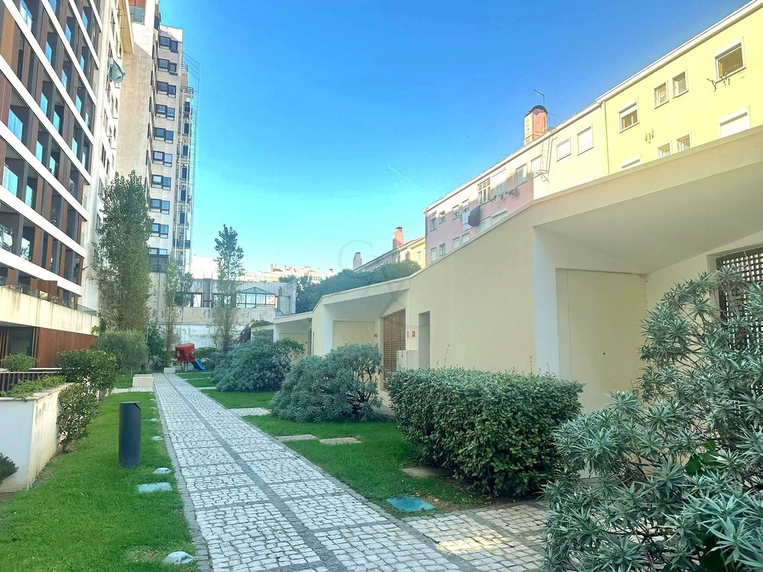 Apartment in Alvalade, Lisbon, Portugal 2 - 18996544