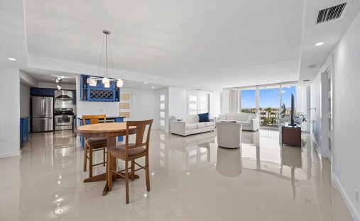 Condo in Palm Beach, Florida, United States 1