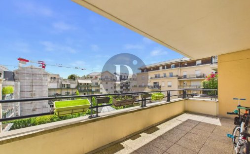 Apartment in Anatole France, Le Plessis-Robinson, France 1
