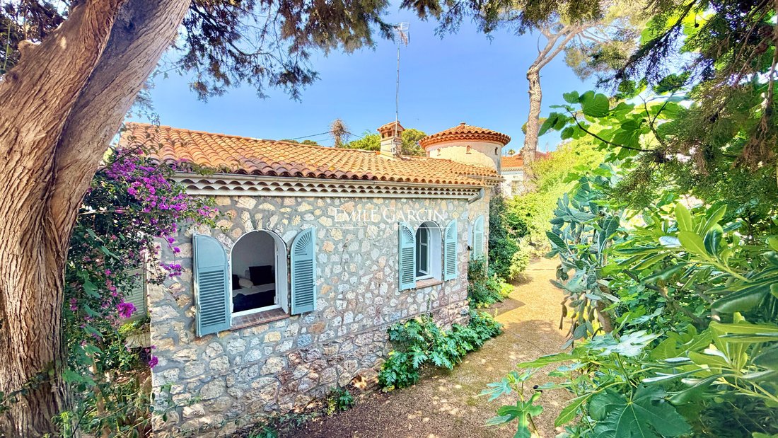Villa en Fontmerle, Antibes, Francia 1 - 18039029