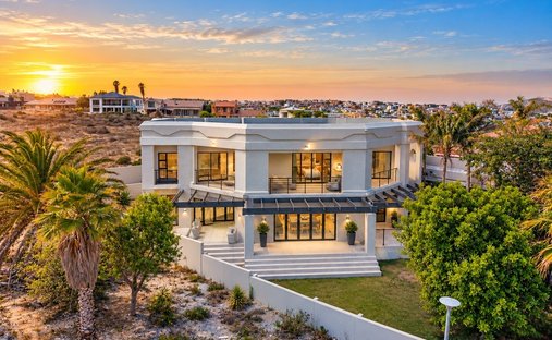 House in Myburgh Park, Western Cape, South Africa 1