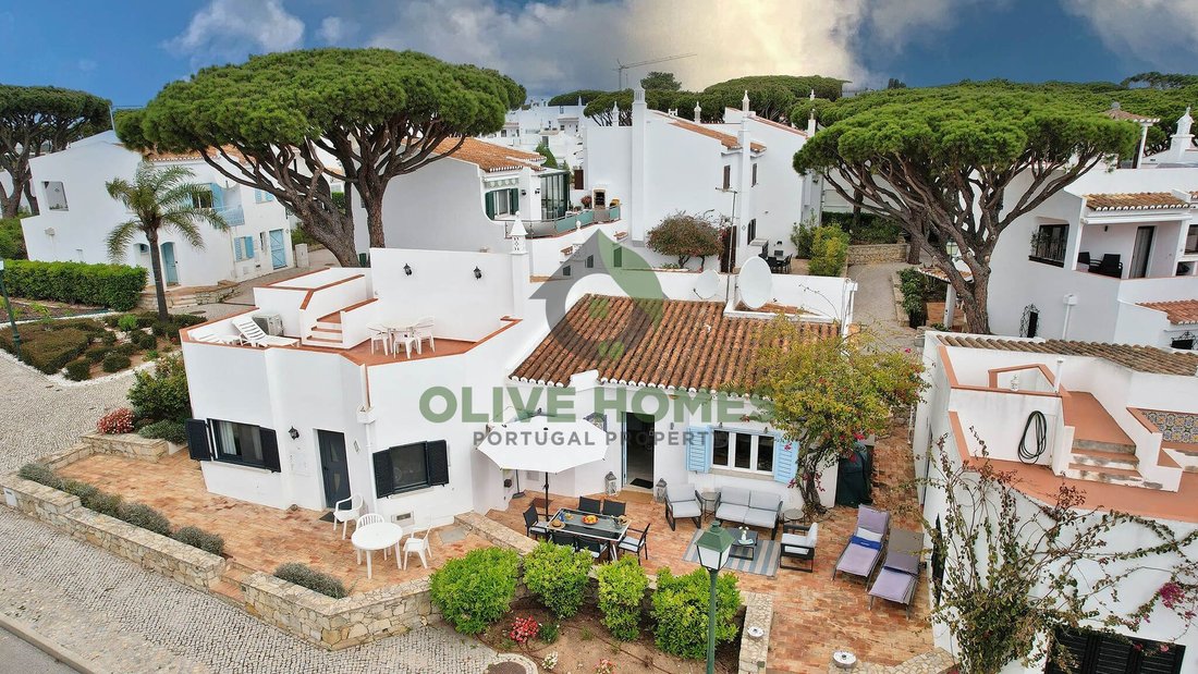Townhouse in Vale do Lobo, Almancil, Portugal 3 - 15587484
