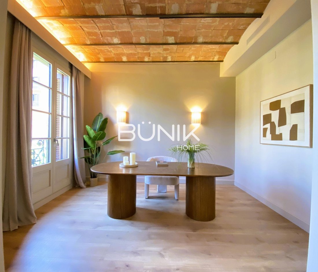 Apartment in Eixample, Barcelona, Spain 1 - 18993093