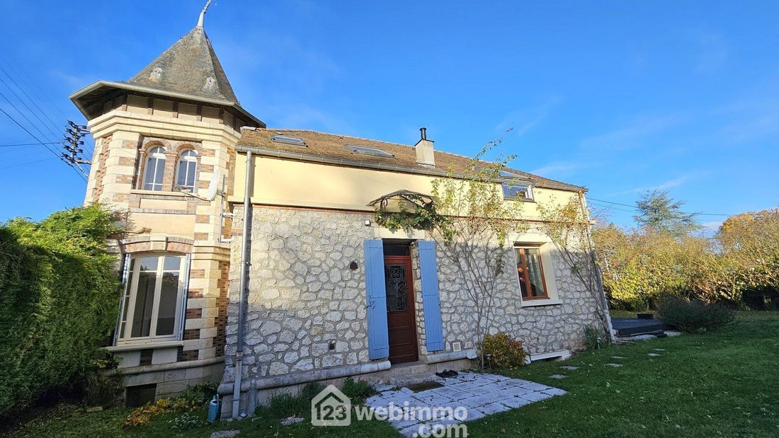 Villa in Bourron-Marlotte, Ile-de-France, France 1 - 18994171