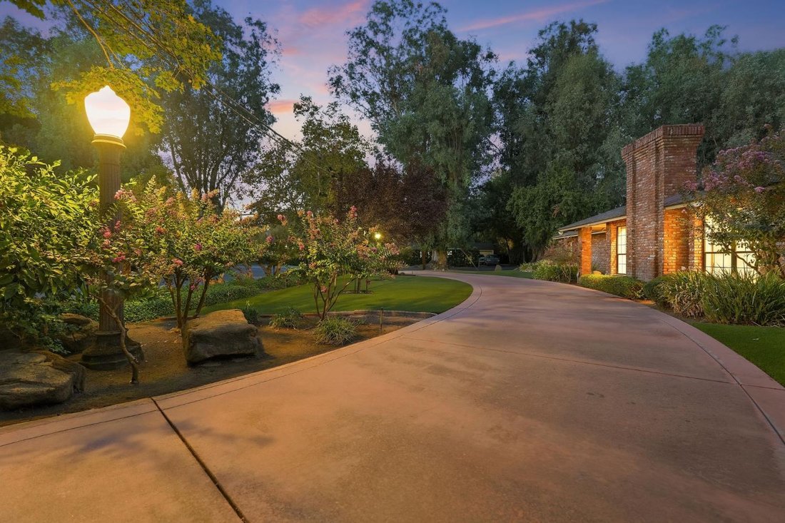 House in Fresno, California, United States 3 - 18994859