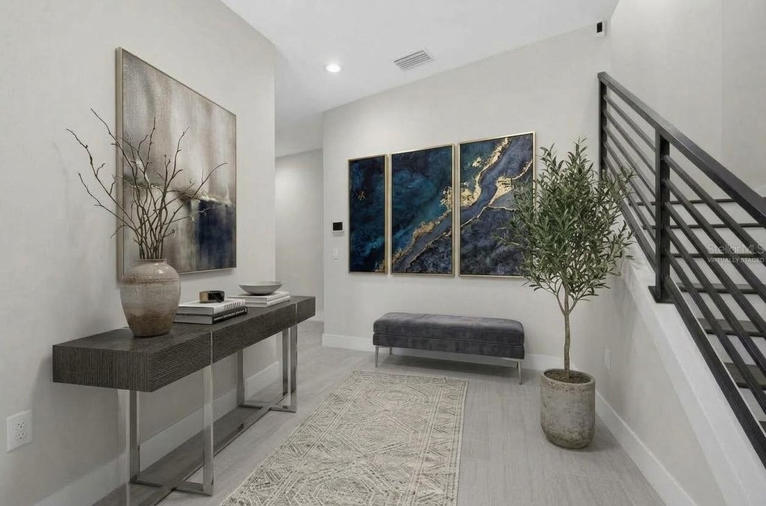 Condo in St. Petersburg, Florida, United States 5 - 18993180