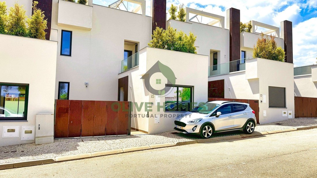 Townhouse in Moncarapacho, Algarve, Portugal 1 - 15745012