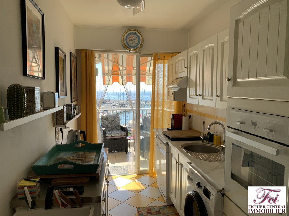 Apartment in Menton, Provence-Alpes-Côte d'Azur, France 4 - 18997938