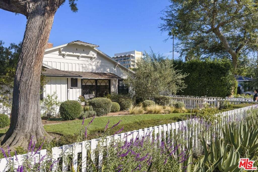 House in Los Angeles, California, United States 1 - 18992898