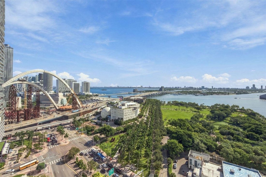 Condo in Miami, Florida, United States 5 - 18993034
