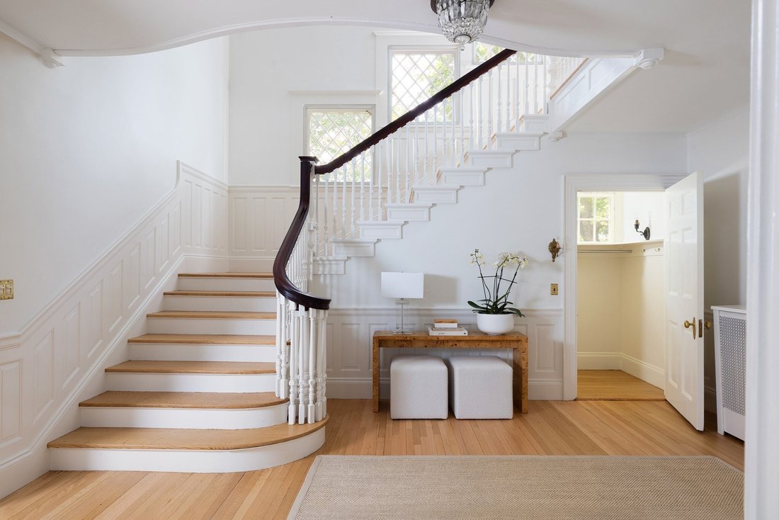 House in Brookline, Massachusetts, United States 3 - 18994808