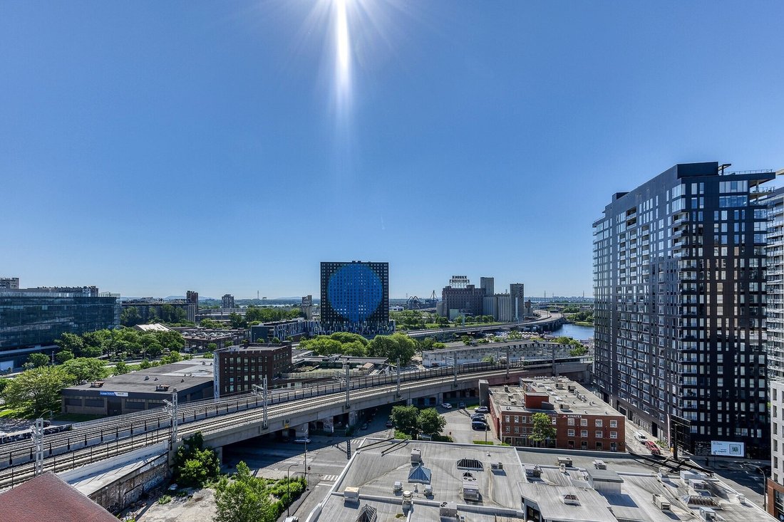 Condo in Montréal, Quebec, Canada 2 - 18998134
