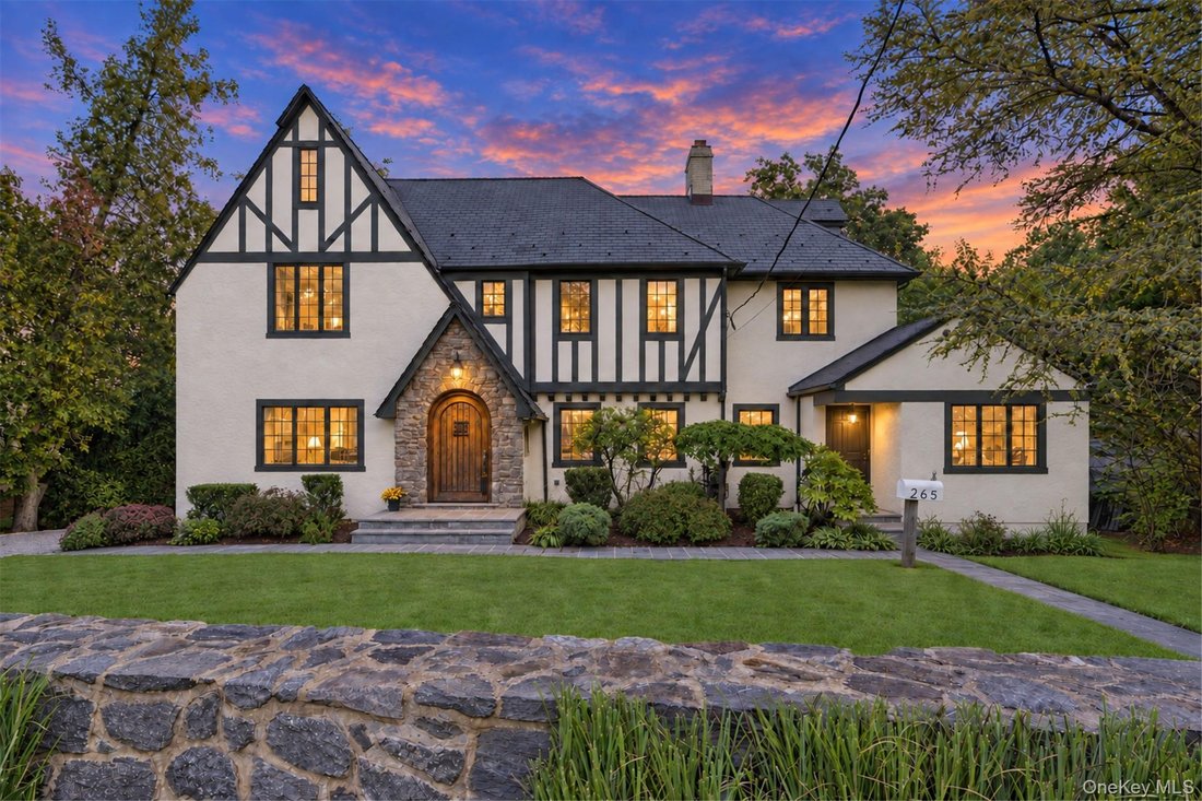 House in White Plains, New York, United States 1 - 18997754