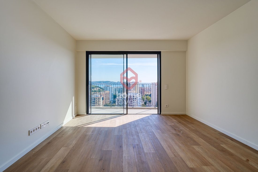 Apartment in Alges, Lisbon, Portugal 5 - 18996572