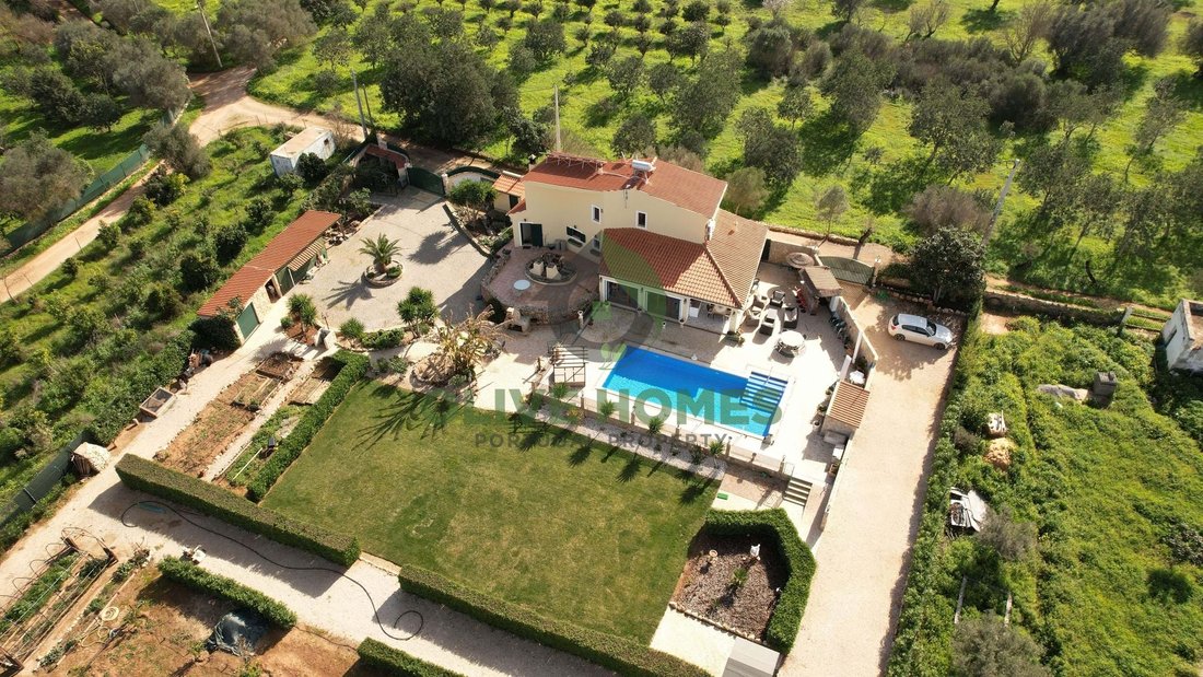 Villa en Paderne, Algarve, Portugal 1 - 13789400
