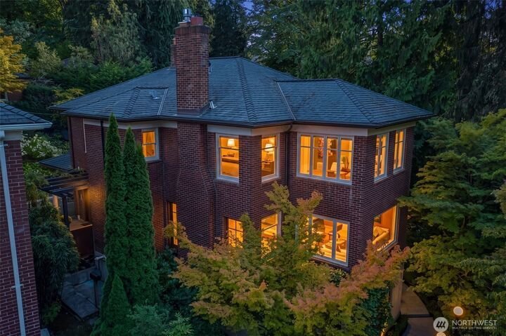House in Seattle, Washington, United States 2 - 18998040