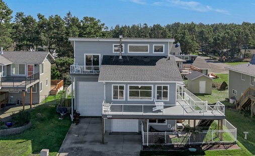 House in Long Beach, Washington, United States 1