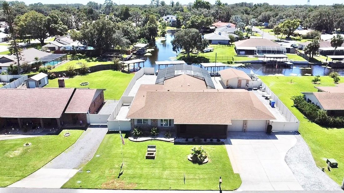 House in Tavares, Florida, United States 1 - 18254559