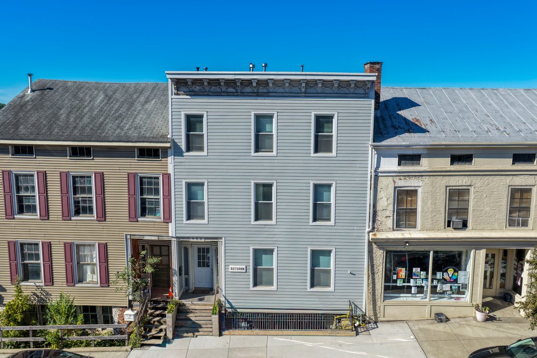 Catskill, New York, United States 1 - 18994375