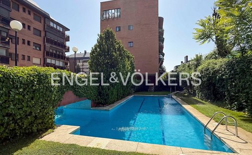 Penthouse in Ciudad Lineal, Madrid, Spain 1