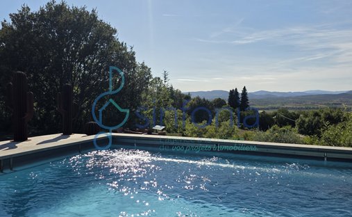 House in Saint-Jean-de-Maruejols-et-Avejan, Occitania, France 1