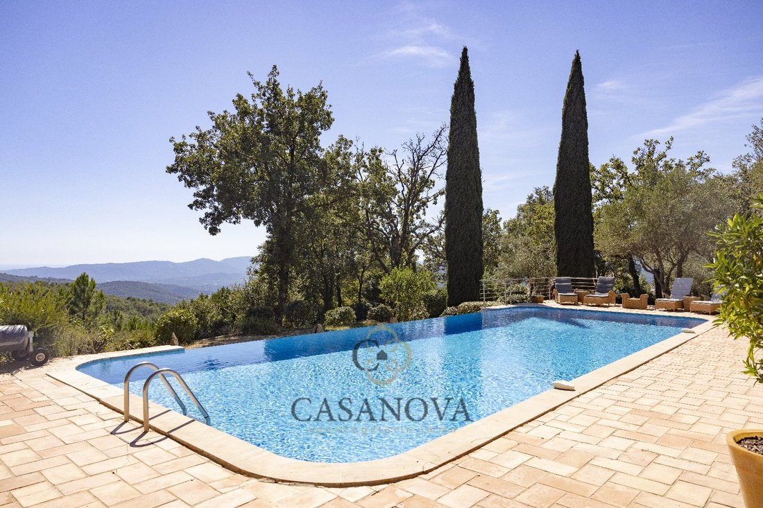 Estate in La Garde-Freinet, Provence-Alpes-Côte d'Azur, France 2 - 18996881