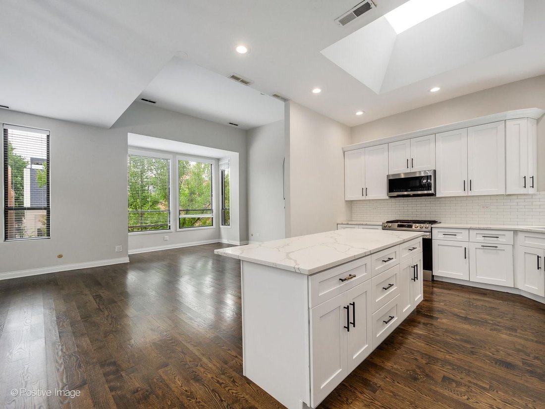 Condo in Chicago, Illinois, United States 2 - 18995982