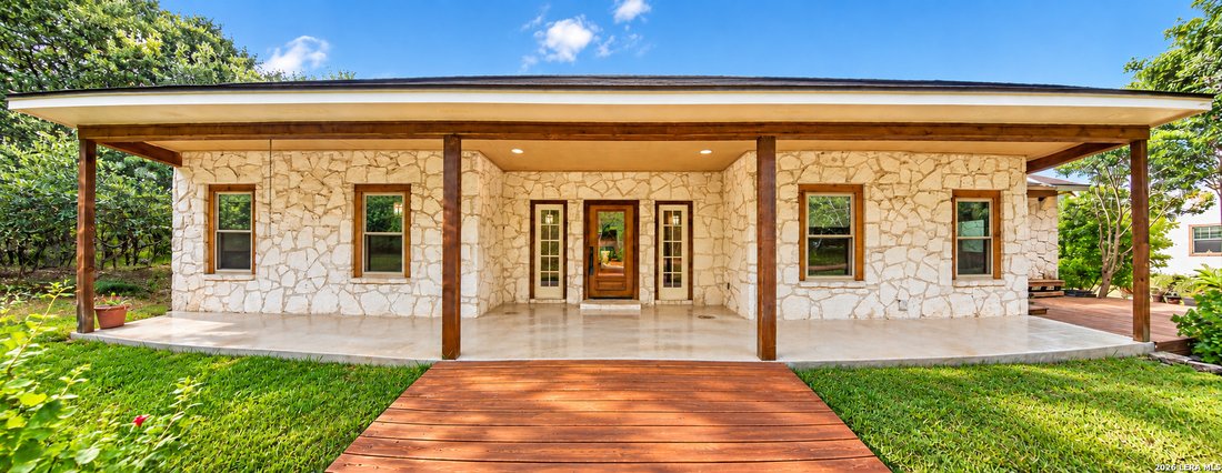 House in Helotes, Texas, United States 2 - 18993408