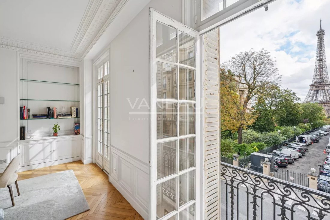 Apartment in Saint Louis, Versailles, France 1 - 18996779