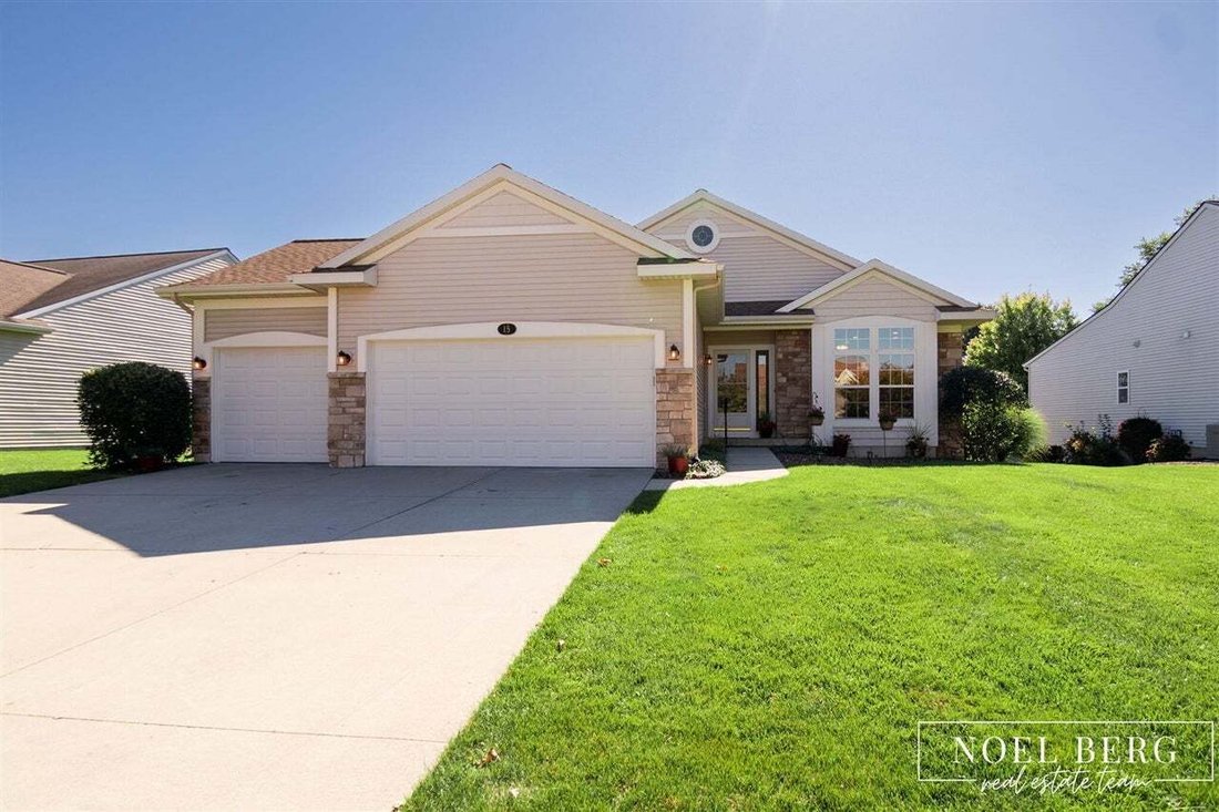 House in Norton Shores, Michigan, United States 1 - 18996222