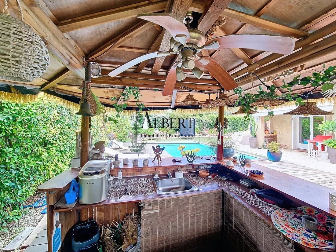 Villa in Mougins, Provence-Alpes-Côte d'Azur, France 1 - 16966312