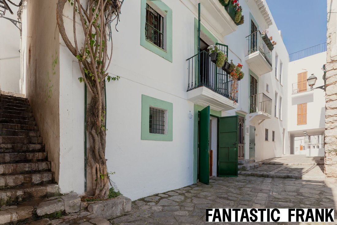 Townhouse in Ibiza Town, Balearic Islands, Spain 3 - 18996927