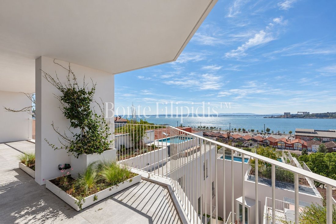 Penthouse in Estrela, Lisbon, Portugal 2 - 18994683
