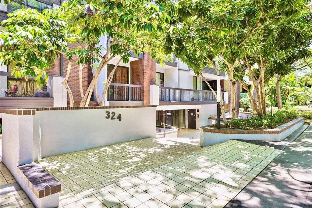 Condo in Beverly Hills, California, United States 1 - 18008443