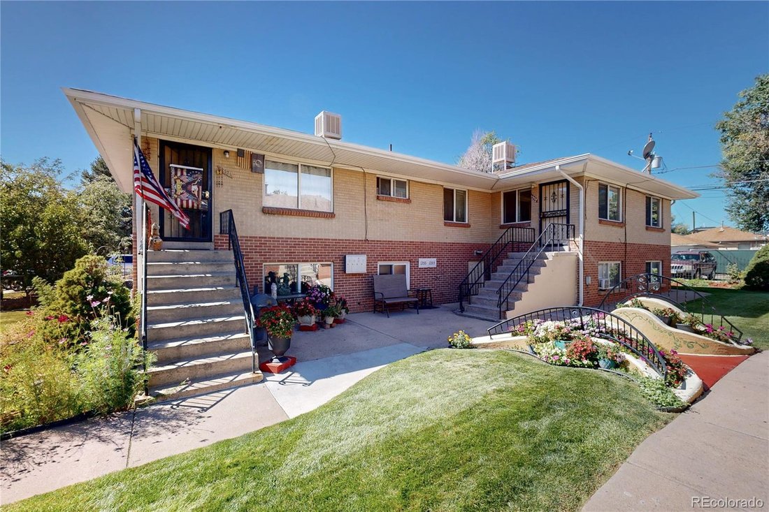 Denver, Colorado, United States 1 - 18992872