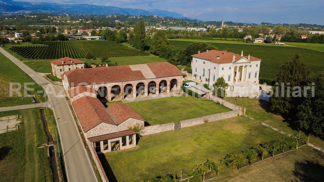 Country House in Sarcedo, Veneto, Italy 1 - 18994988