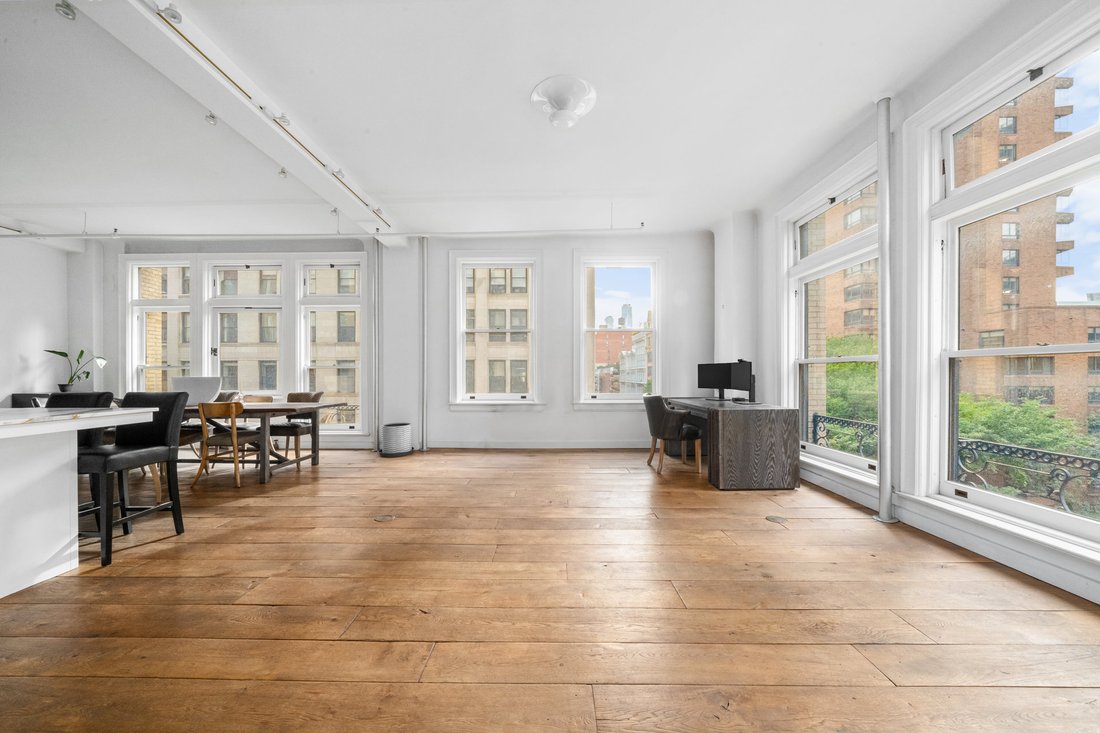 Co Op in New York, New York, United States 4 - 18996360