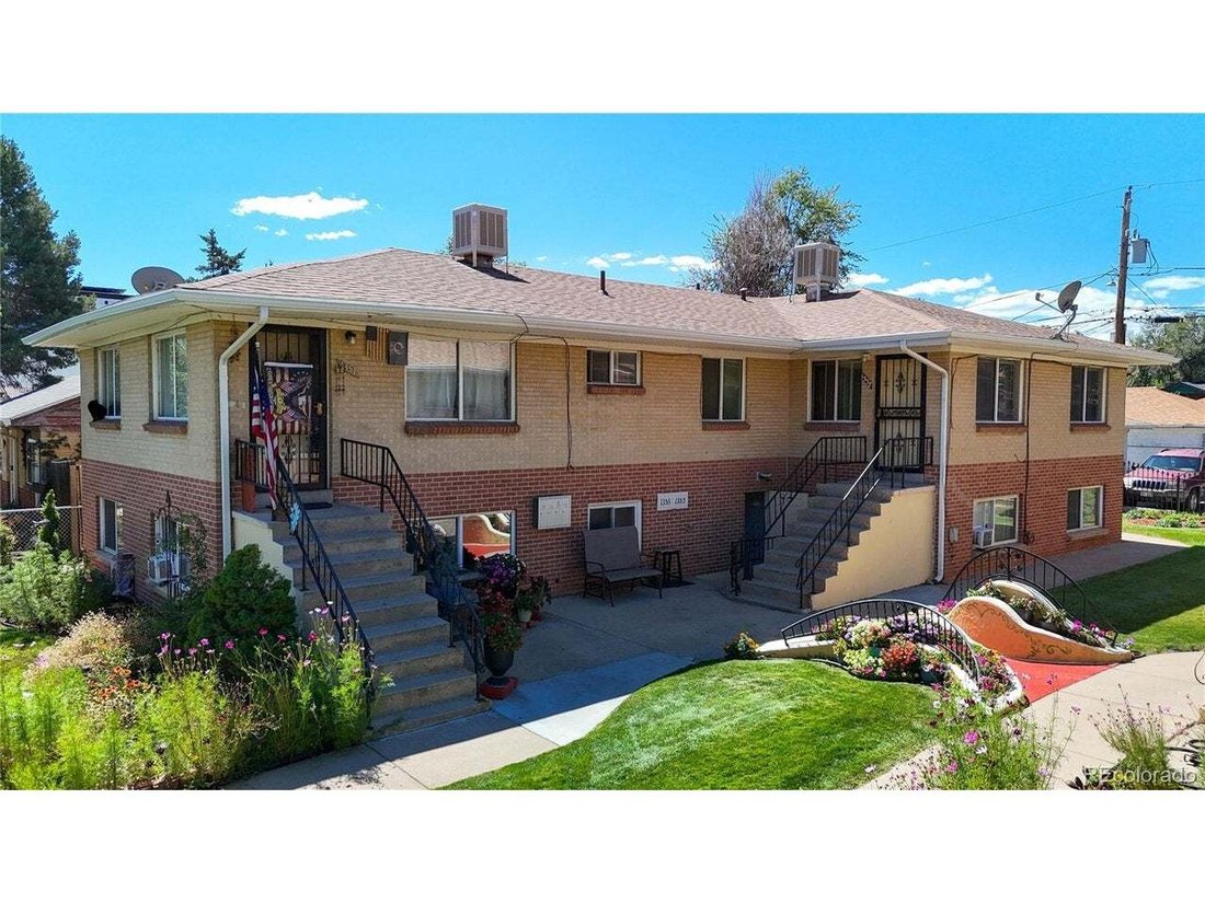 Denver, Colorado, United States 4 - 18992899