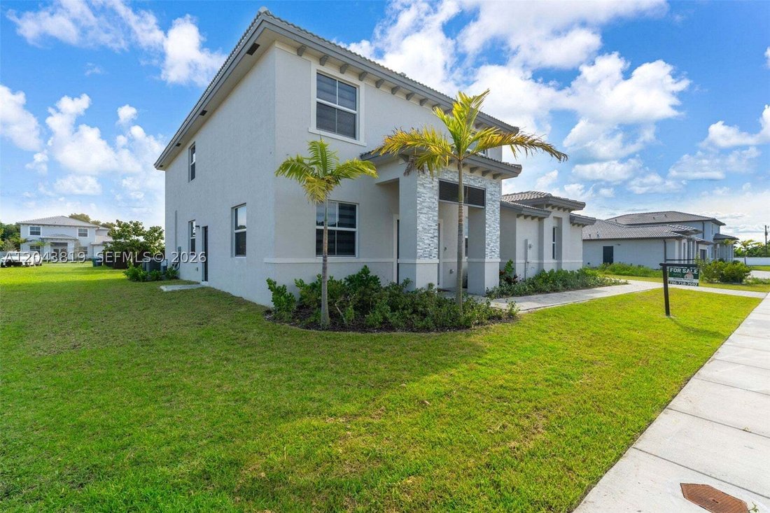 House in Miami, Florida, United States 3 - 18478003