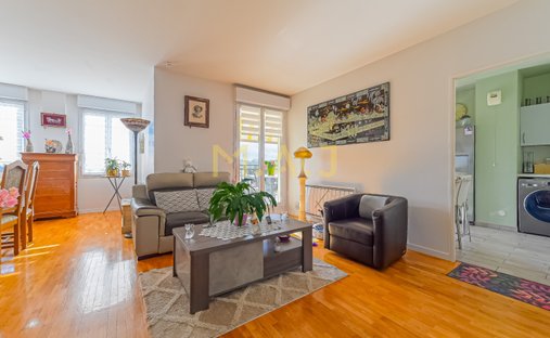 Apartment in Ledru Rollin, Le Perreux-sur-Marne, France 1