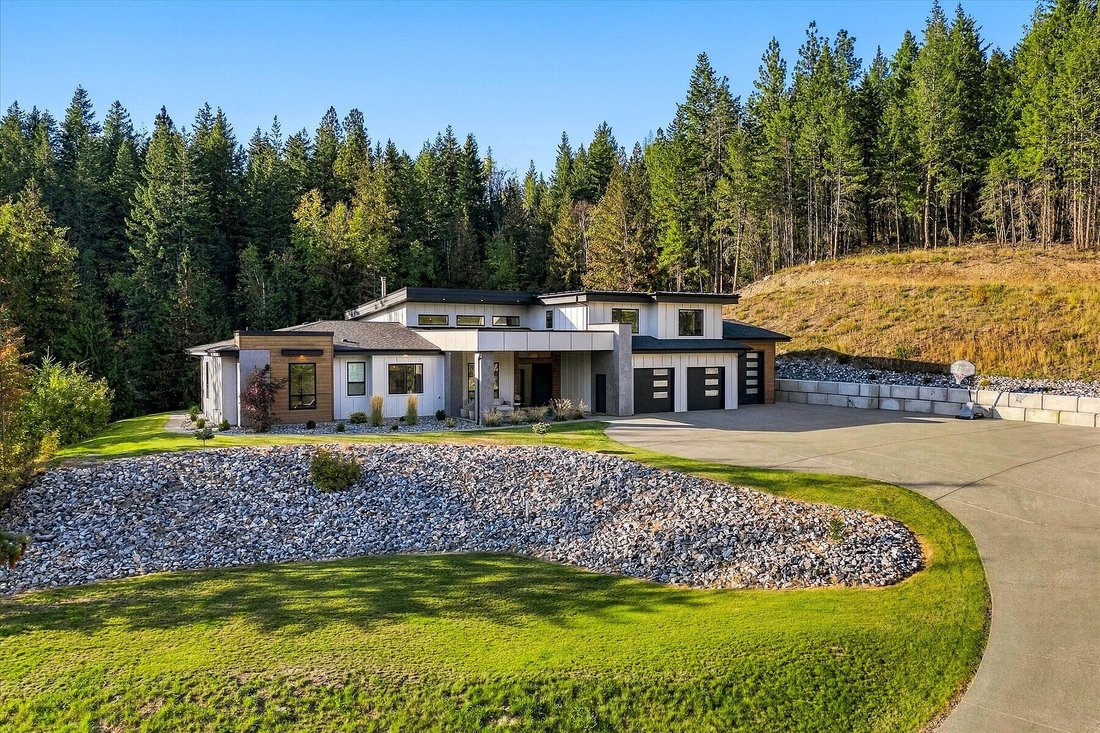 House in Vernon, British Columbia, Canada 1 - 18994801