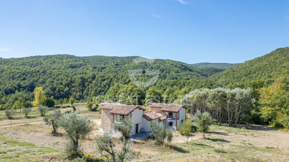 Estate in San Venanzo, Umbria, Italy 1 - 18995937
