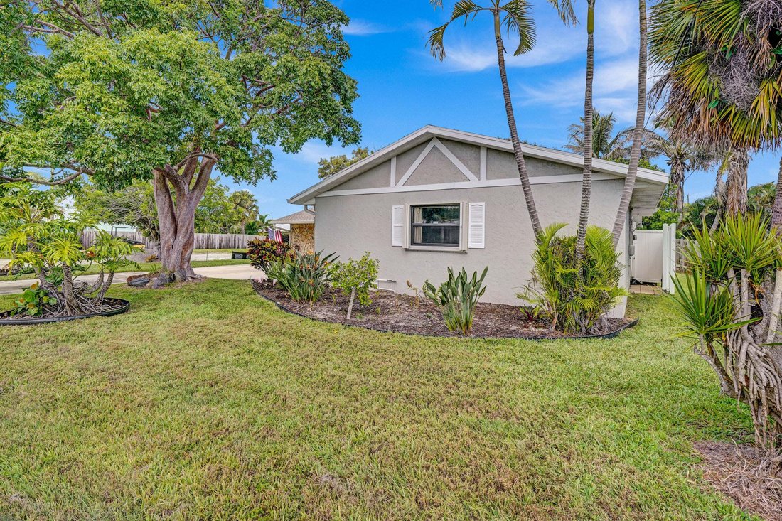 House in Fort Pierce, Florida, United States 2 - 18995729