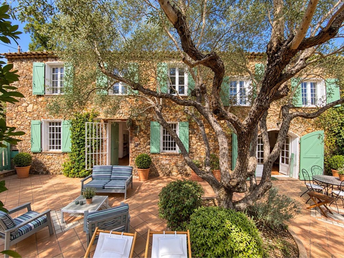 Country House in Est, Cogolin, France 1 - 18993619