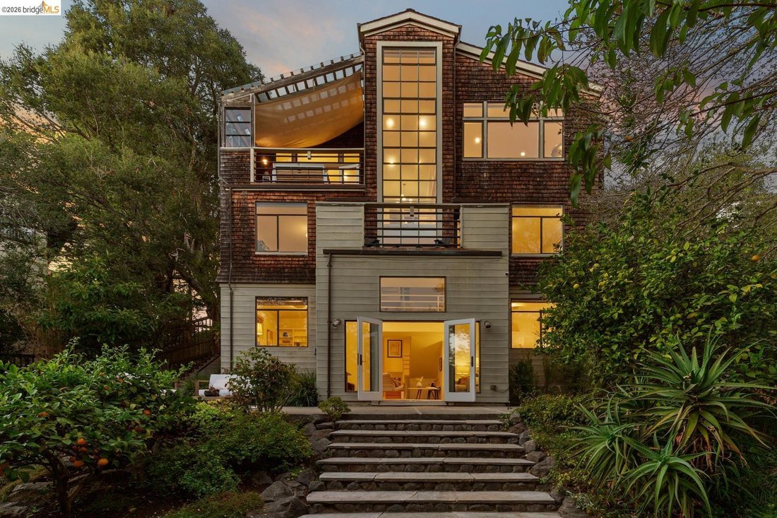 House in Alameda, California, United States 1 - 18995444