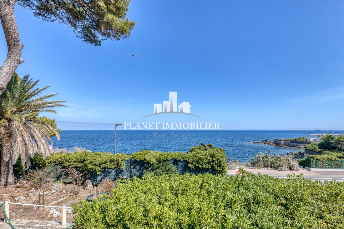 Villa in Antibes, Provence-Alpes-Côte d'Azur, France 3 - 18996292