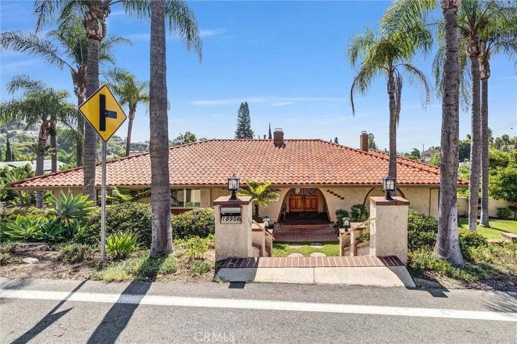 House in Santa Ana, California, United States 3 - 18993096