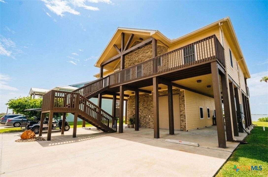 House in Seadrift, Texas, United States 2 - 18993010