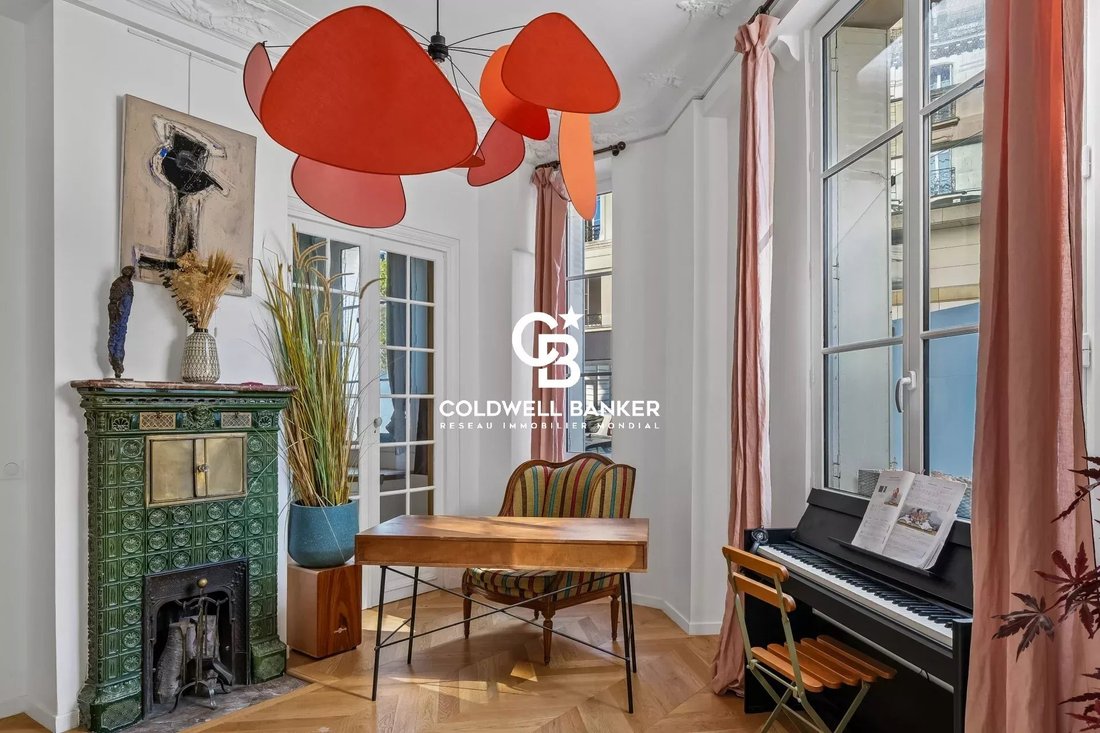 Apartment in Cambronne-Garibaldi, Paris 15e Arrondissement, Paris 1 - 18994174